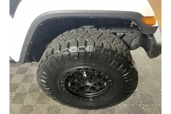 $36967 : Jeep Gladiator 2023 4x4 Over image 10