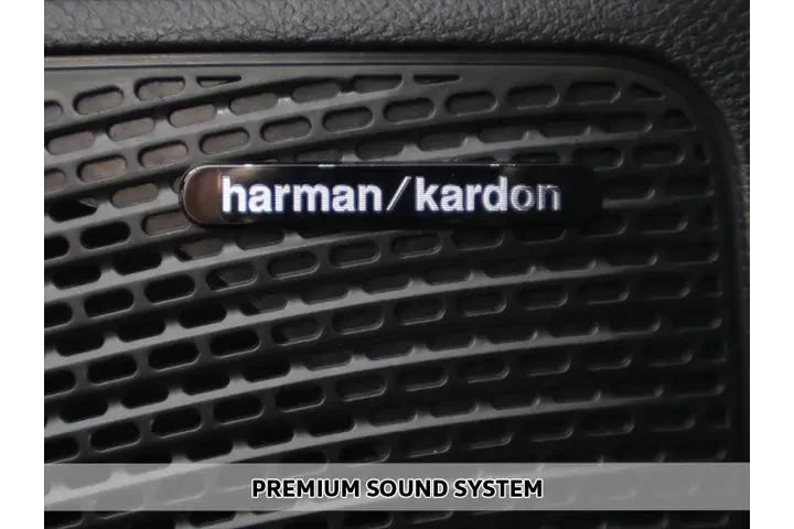 $34799 : Chrysler Pacifica Plug-In Hy image 6