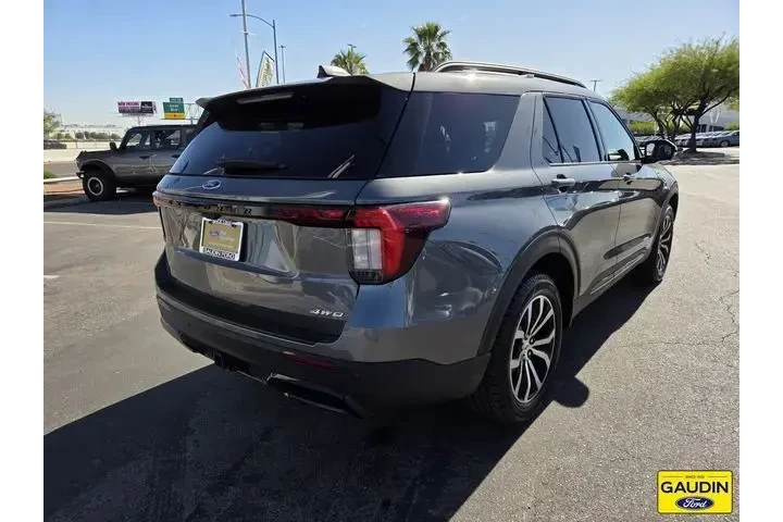 $39777 : Ford Explorer 2025 AWD ST-Li image 7