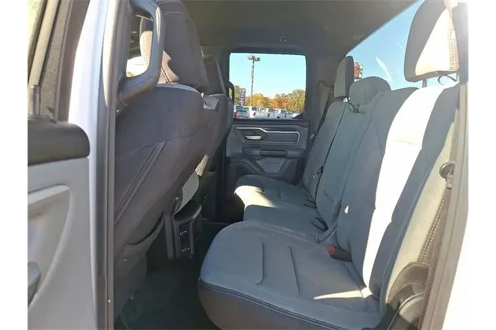 $23800 : Ram 1500 2021 4x2 Big Horn 4 image 10