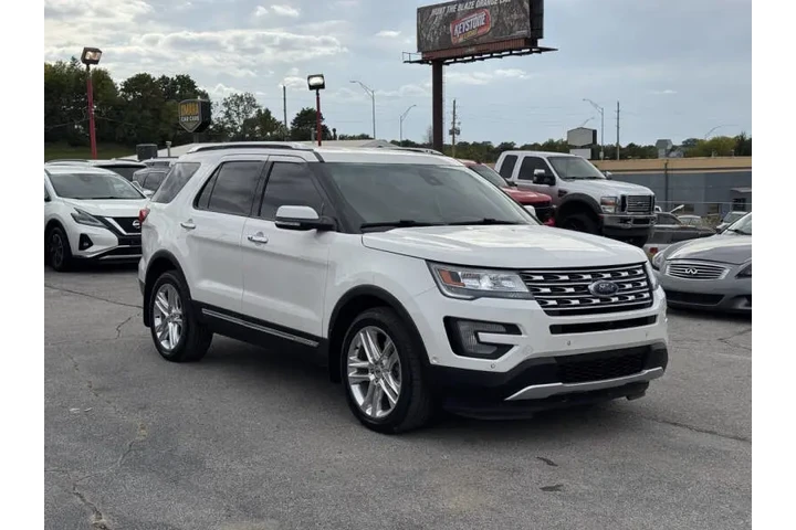 $13700 : 2016 Explorer Limited image 7
