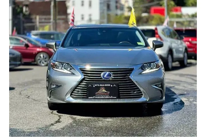 2016 LEXUS ES2016 LEXUS ES image 4
