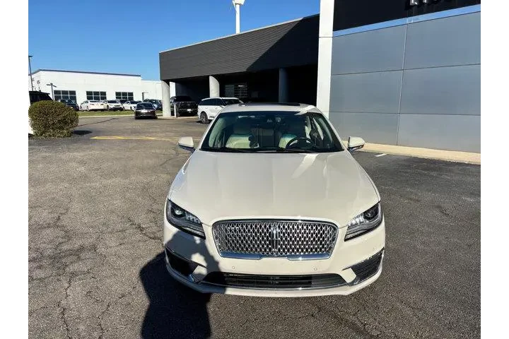 $16485 : Lincoln MKZ 2019 AWD Reserve image 2