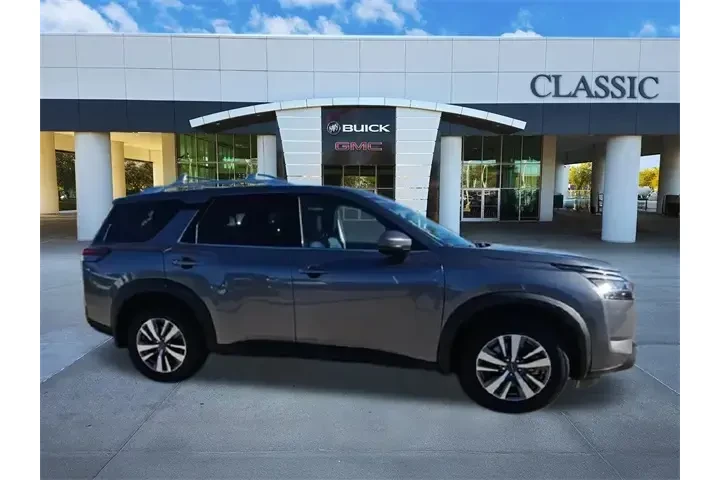 $27987 : Nissan Pathfinder 2023 SL 4d image 9