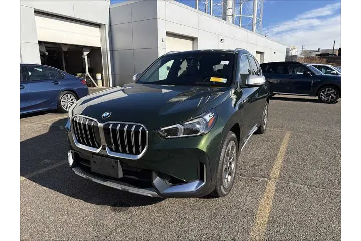 $35943 : BMW X1 2024 AWD xDrive28i 4d image 2