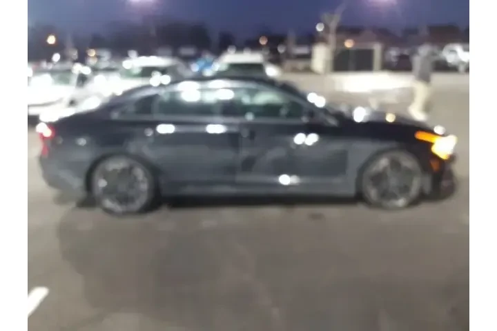 $31650 : Kia K5 2025 GT 4dr Sedan image 2