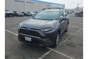 Toyota RAV4 2020 LE 4dr SUV en Fresno