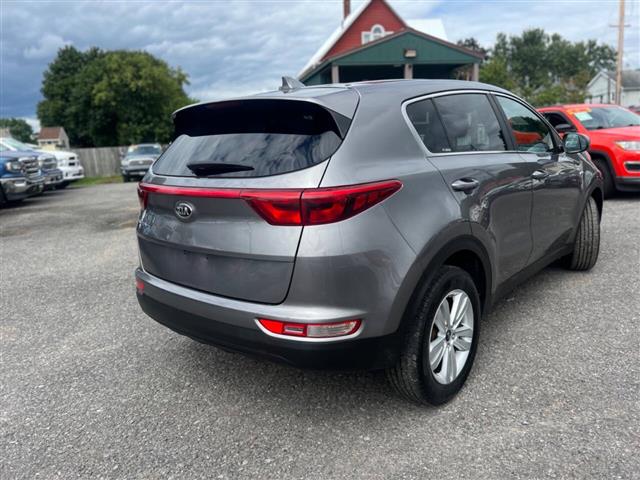 $15990 : 2018 Sportage image 3