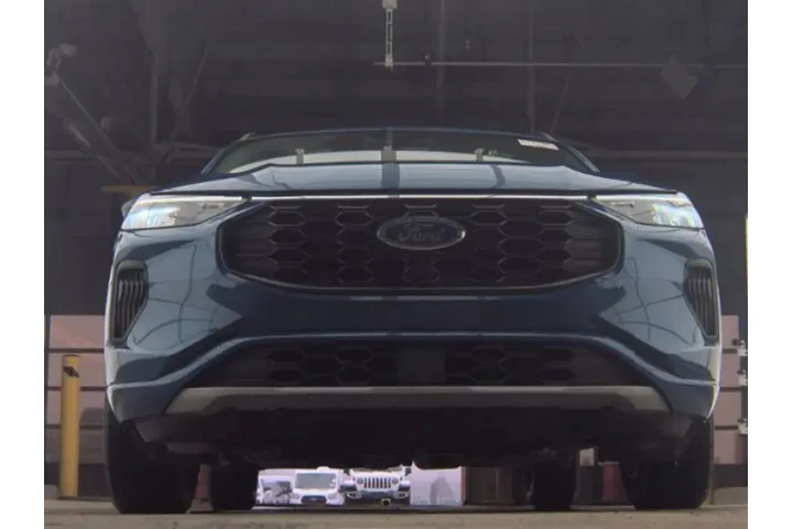 $22299 : Ford Escape 2023 AWD ST-Line image 4