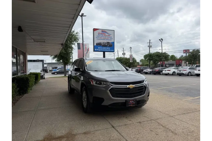 $15999 : 2020 Traverse LS image 3