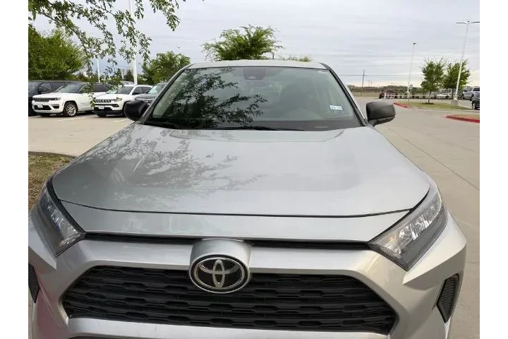 $25995 : Toyota RAV4 2022 LE 4dr SUV image 8