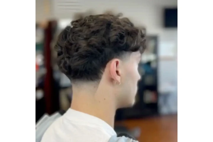 21 Barbers Shop image 3