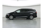 $28998 : Chrysler Pacifica 2023 Limit thumbnail