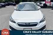 $21545 : PRE-OWNED 2021 SUBARU IMPREZA thumbnail