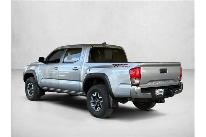 $30500 : Toyota Tacoma 2017 4x2 TRD O image 8