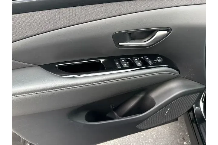 $28489 : Hyundai TUCSON Hybrid 2024 A image 9