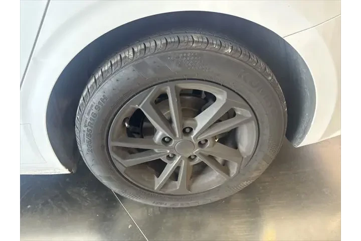 $17777 : Kia Forte 2024 LXS 4dr Sedan image 10