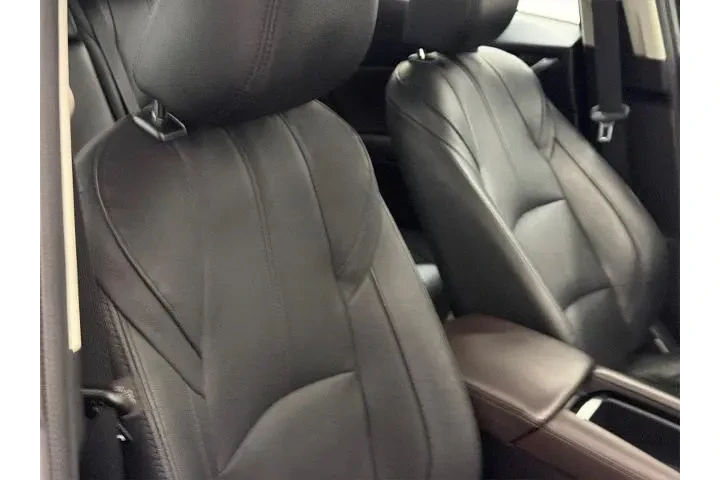 $16500 : Mazda Mazda3 2017 Grand Tour image 10