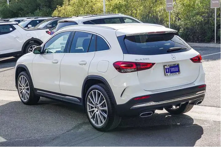 $29000 : Mercedes-Benz GLA 2023 GLA 2 image 7