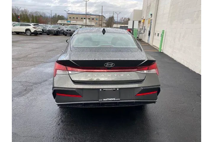 $16299 : Hyundai ELANTRA 2024 SEL 4dr image 10