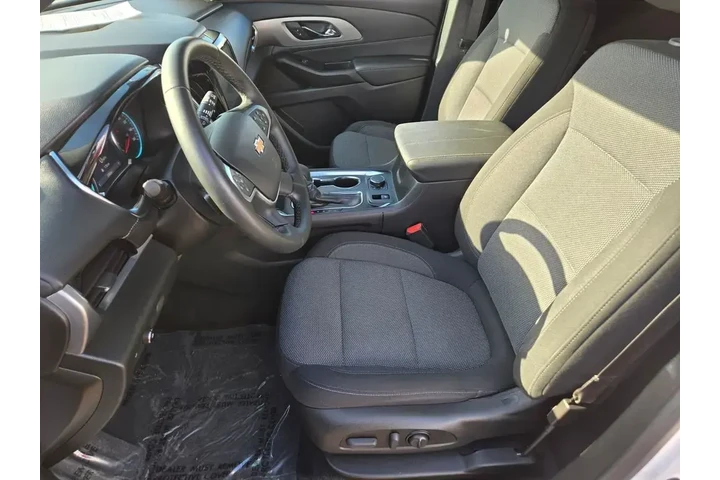 $30148 : Chevrolet Traverse 2023 LT C image 10