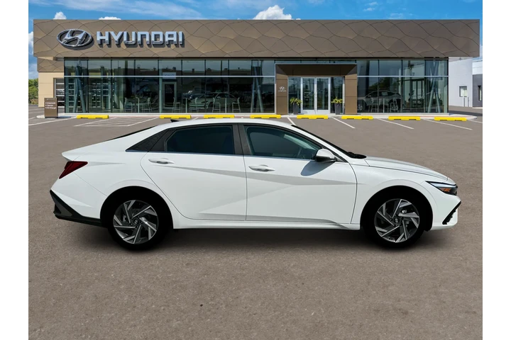 $24500 : Hyundai ELANTRA Hybrid 2025 image 9