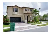 Mujer para trabajo en casa en Miami