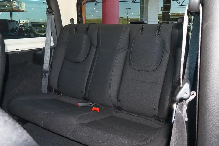 $25988 : 2022 Wrangler Willys Sport 4x4 image 8