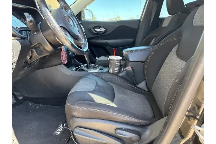 Jeep Cherokee 2014 Latitude image 5