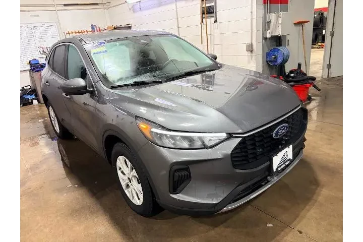 $22322 : Ford Escape 2023 AWD Active image 1