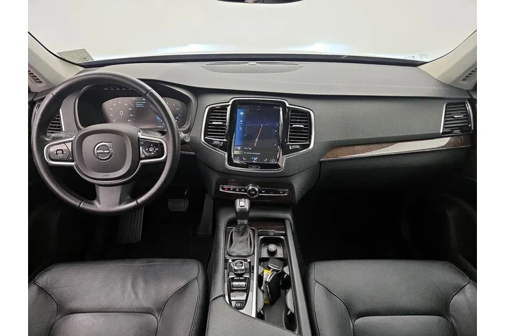 $18998 : Volvo XC90 2017 T5 Momentum image 9