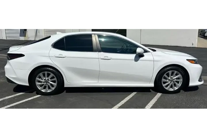 $24500 : Toyota Camry 2023 LE 4dr Sed image 3
