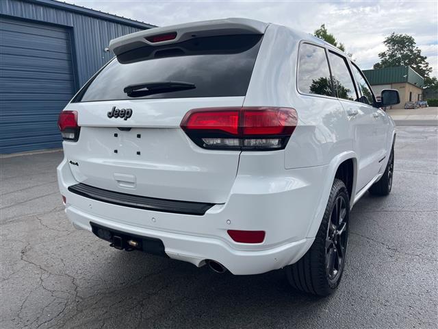 $19488 : 2017 Grand Cherokee Altitude, image 6