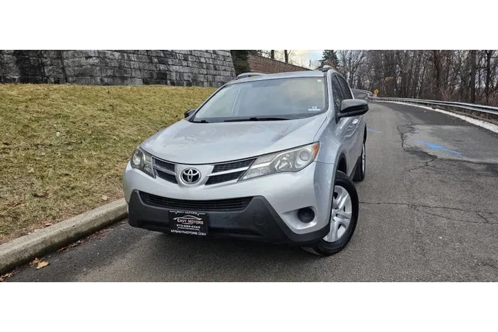 $5795 : 2013 RAV4 LE image 10
