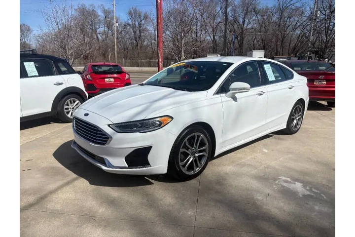 $9950 : 2019 Fusion SEL image 2