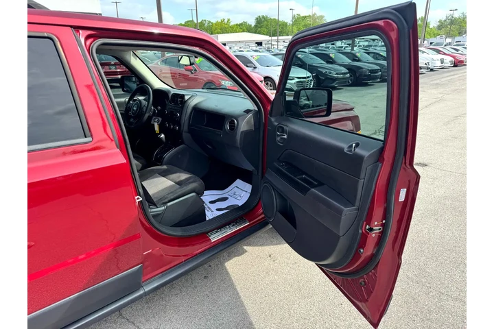 $6980 : 2017 Patriot Sport FWD image 8
