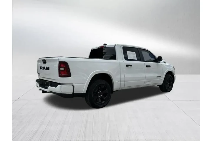$39977 : Ram 1500 2025 4x2 Big Horn 4 image 7