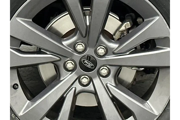 $27500 : Ford Explorer 2022 AWD XLT 4 image 5