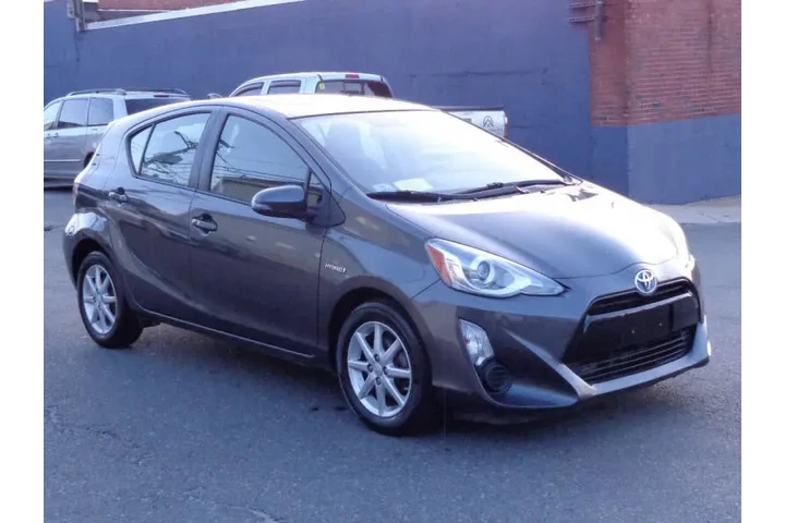 $11950 : 2015 Prius c Four image 4