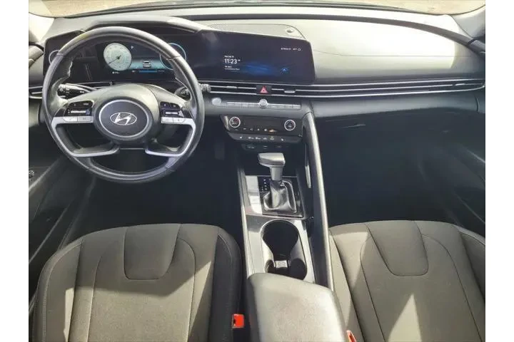 $19600 : Hyundai ELANTRA 2023 SEL 4dr image 9