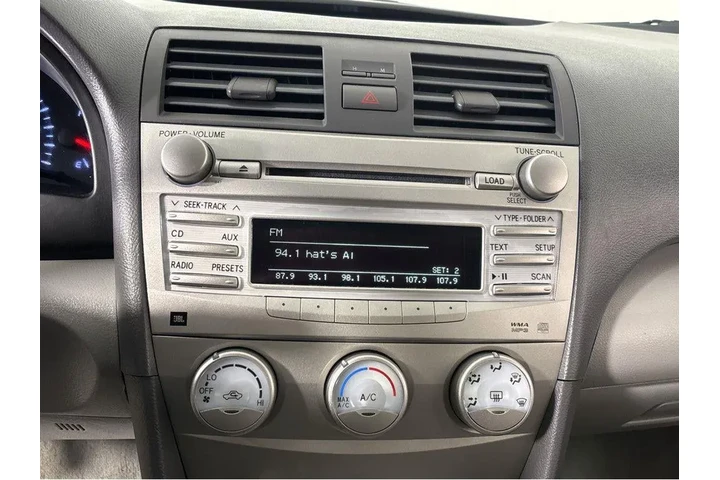 $11500 : 2010 Camry LE image 7