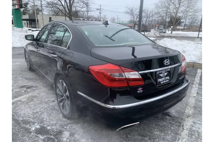 $8995 : 2014 Genesis 5.0L R-Spec image 4