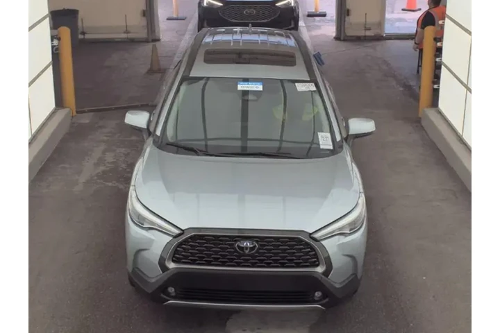 $22490 : Toyota Corolla Cross 2023 XL image 2
