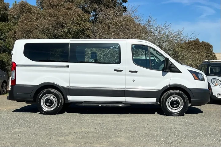 $27400 : Ford Transit 2018 150 XL 3dr image 3