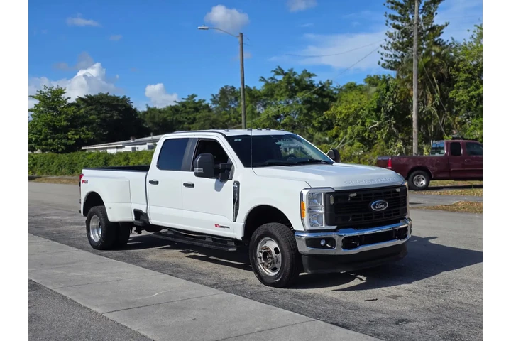 $40000 : FORD F350 SUPER DUTY CREW CAB image 3