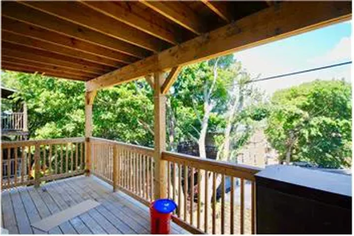 $4100 : Rental property with 4 bedro image 1