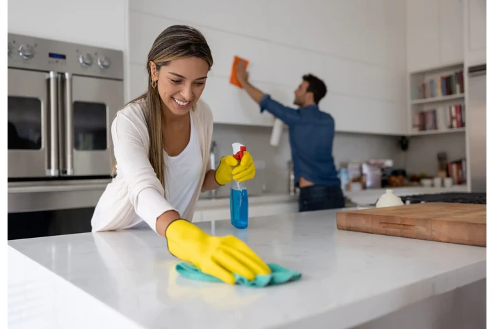 BUSCO ENCARGADO DE LIMPIEZA image 1