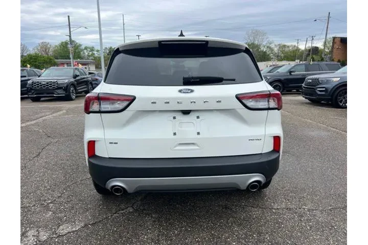 $22251 : Ford Escape 2022 AWD SE 4dr image 5
