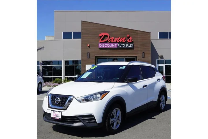 $13984 : 2018 Kicks S image 1