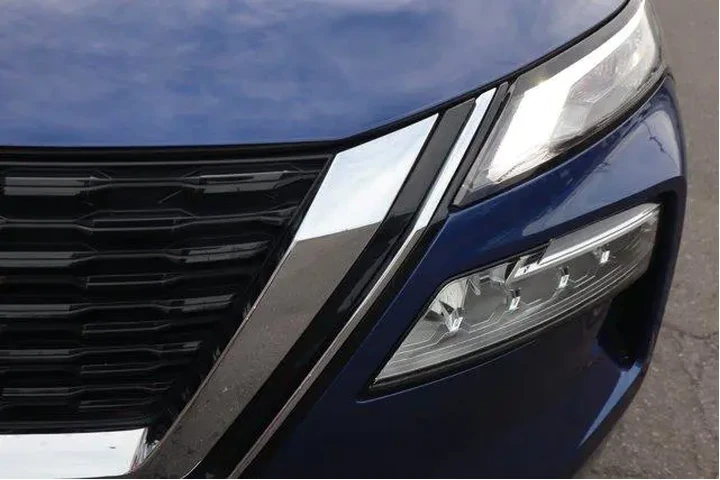 $26209 : Nissan Rogue 2023 AWD SV 4dr image 9